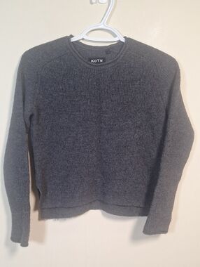 KOTN Rolled Crew Neck Lightly Floral Patern Hi/lo Merino Wool Sweater